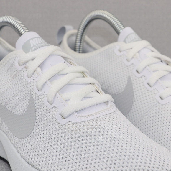 Size 7 New Nike Dualtone Womens Running Shoe - Picture 4 of 8